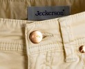 La femminilità dei pantaloni Jeckerson