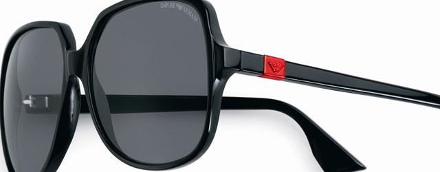 Emporio Armani Red combatte l'AIDS con stile