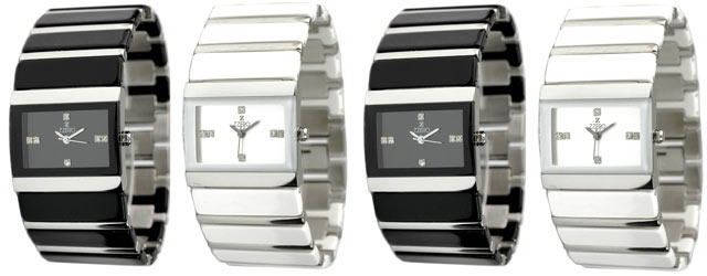 Orologi total black o total white?