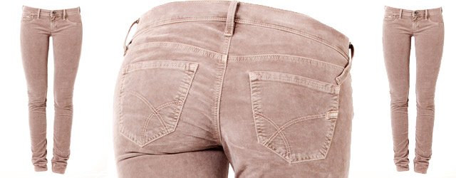 Gas presenta la nuova tendenza il Jeans e leggings insieme: Jeggingas