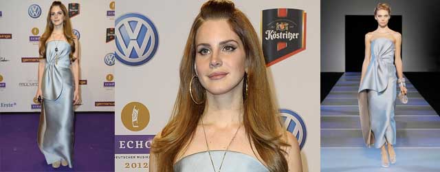 Sufficiente il look di Lana del Rey in Giorgio Armani